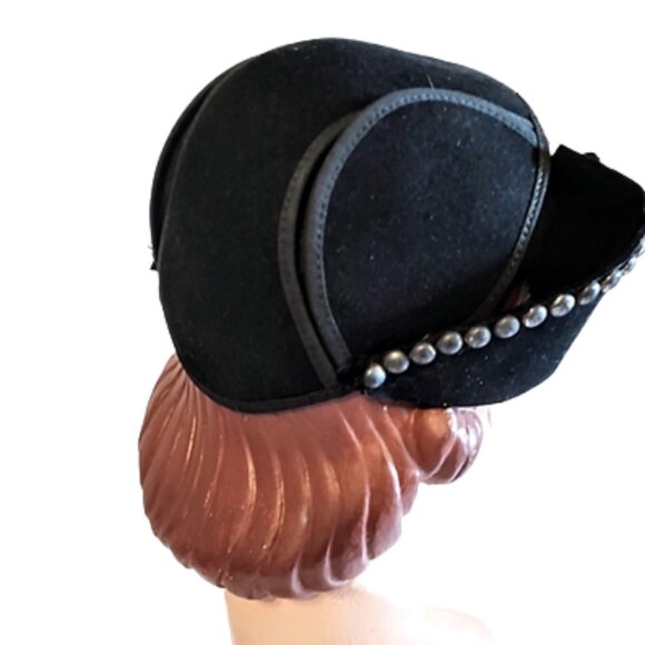 Vintage 1930’s Black Felt Hat with Stud Accent Vintage Riding Hat Black Size 7.25”bowler fur Felt Hat | eBay main image 2